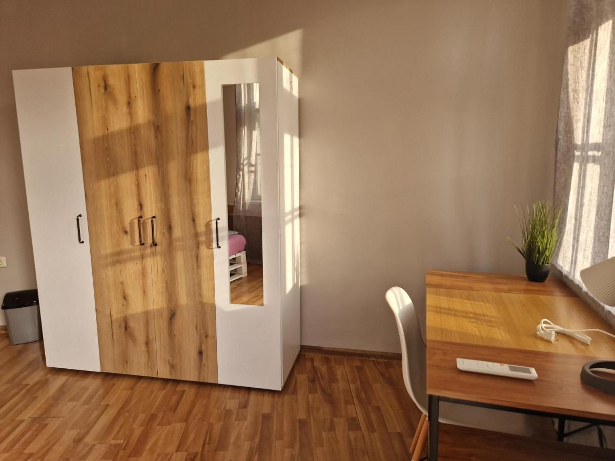 Lambo'S Corner Varna - Guest Rooms Exterior foto